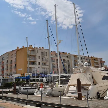 Studio Du Port D'agde Апартаменты *
